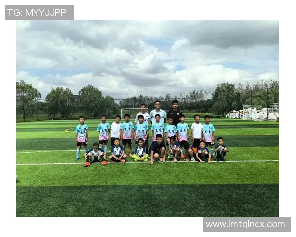 杭州足球队的拼搏之路与大师赛的荣耀时刻